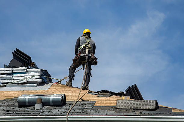 Professional Gutter Installation technician working in Enoree, SC